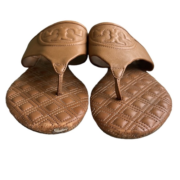 Tory Burch Fleming Quilted Tan Leather Thong Padded Slides Sandals - 8 - Picture 6 of 13
